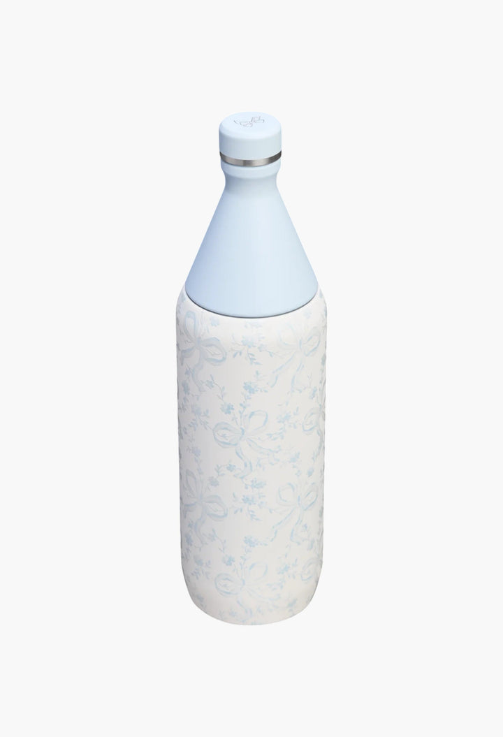 Stanley 1913 x LoveShackFancy Holiday All Day Slim Bottle | 34 OZ - GLAM MODA
