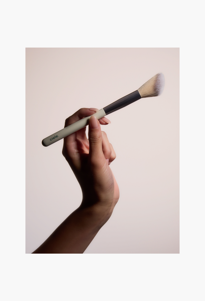 ciele cosmetics The Flush Brush