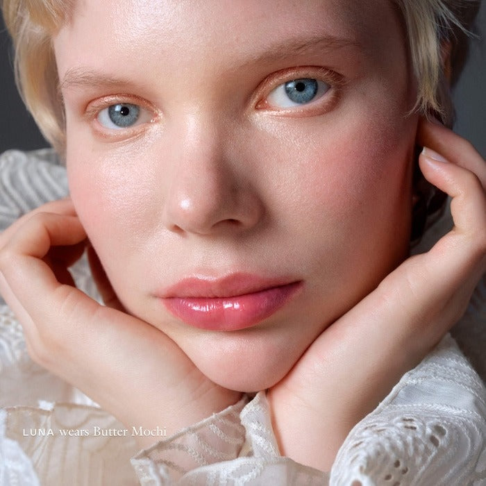 Le Chouchou Exfoliating + Softening Peptide Lip Balm - GLAM MODA