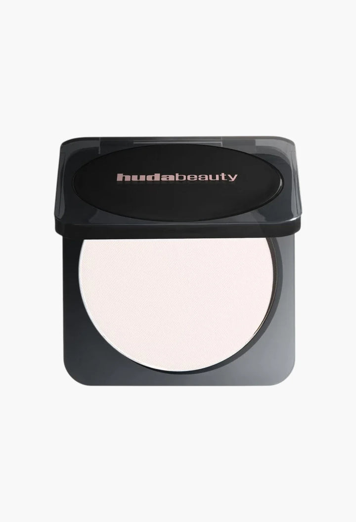 Huda Beauty Easy Bake Pressed Powder in Sugar Cookie Translucent shade