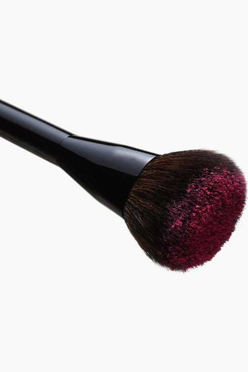The Powder Blush Brush Made for Supersuede™ Blush - GLAM MODA