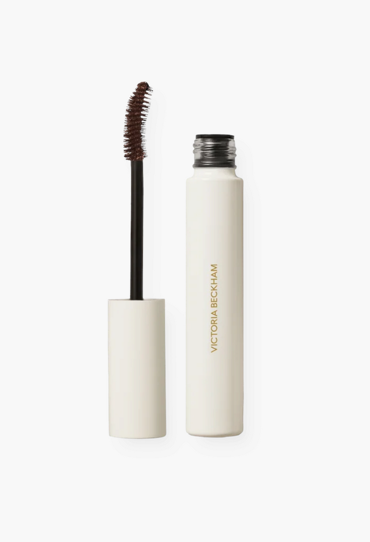 GLAM MODA Victoria Beckham Beauty Vast Lash mascara in a sleek white tube with a curved volumising brush applicator.