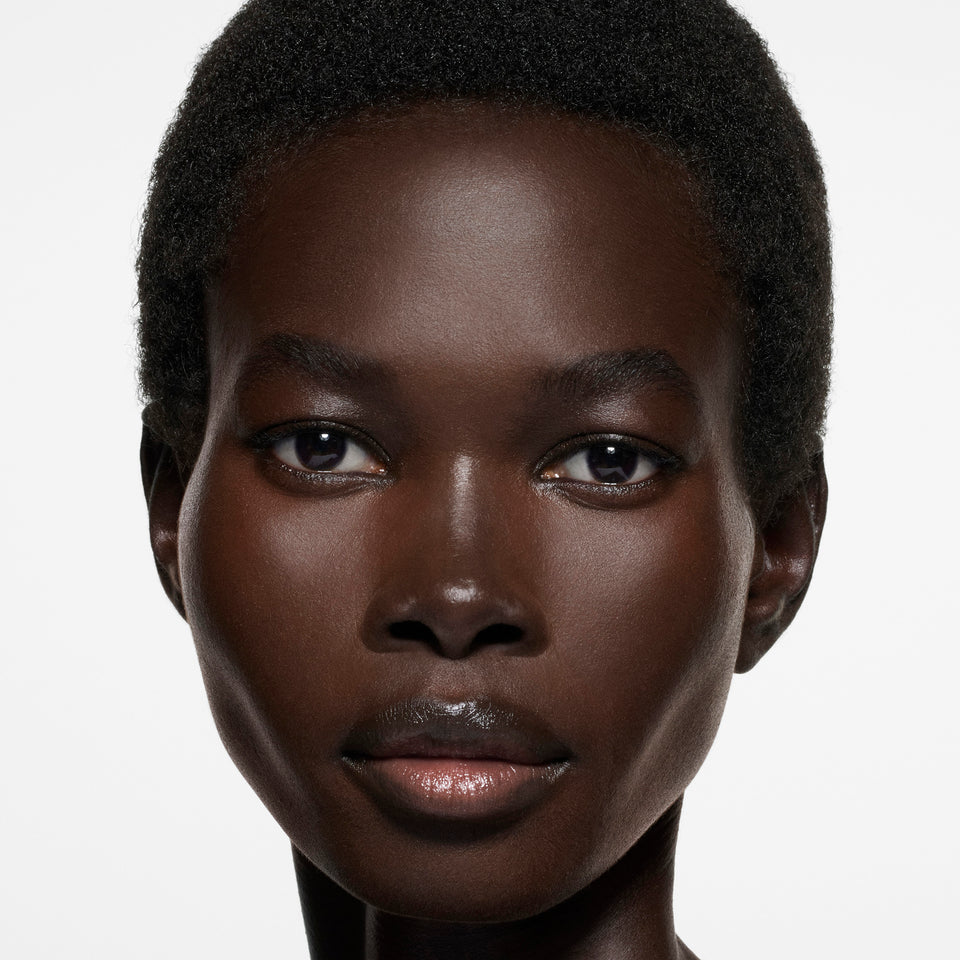 Victoria Beckham Foundation Drops - Bader Foundation - GLAM MODA