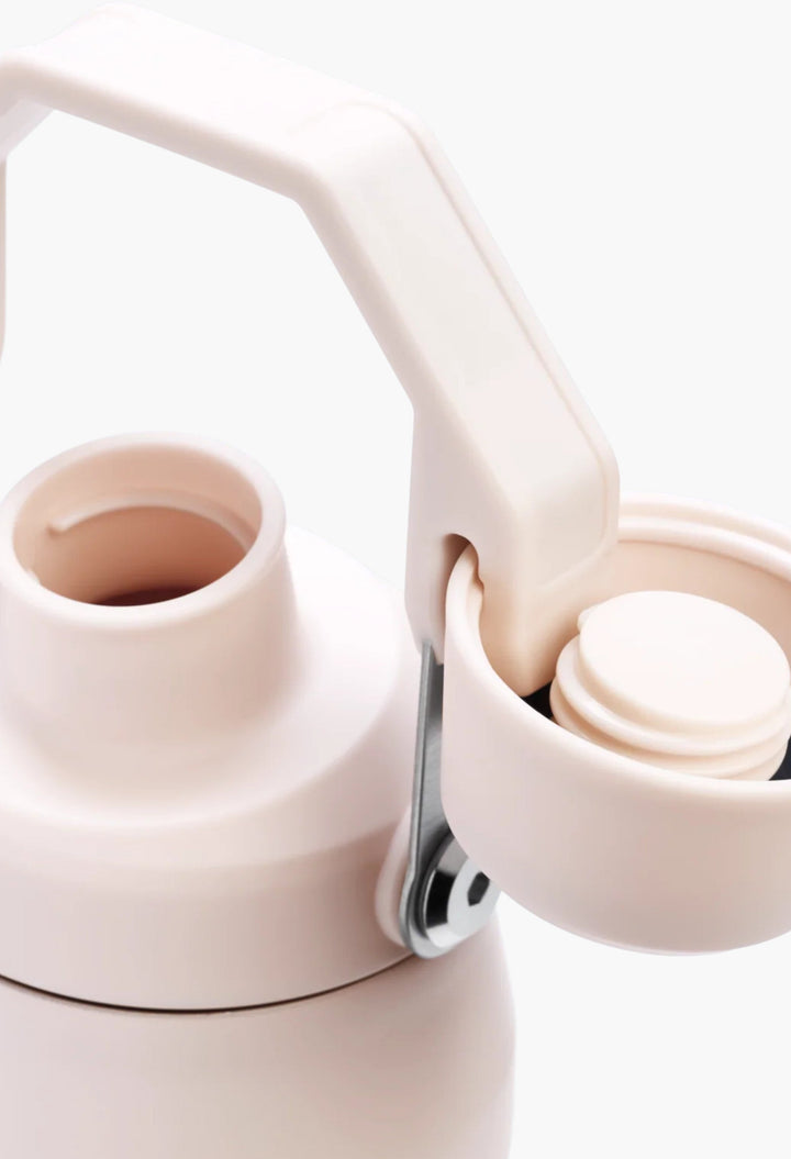 IceFlow™ Jug with Fast Flow Lid - GLAM MODA